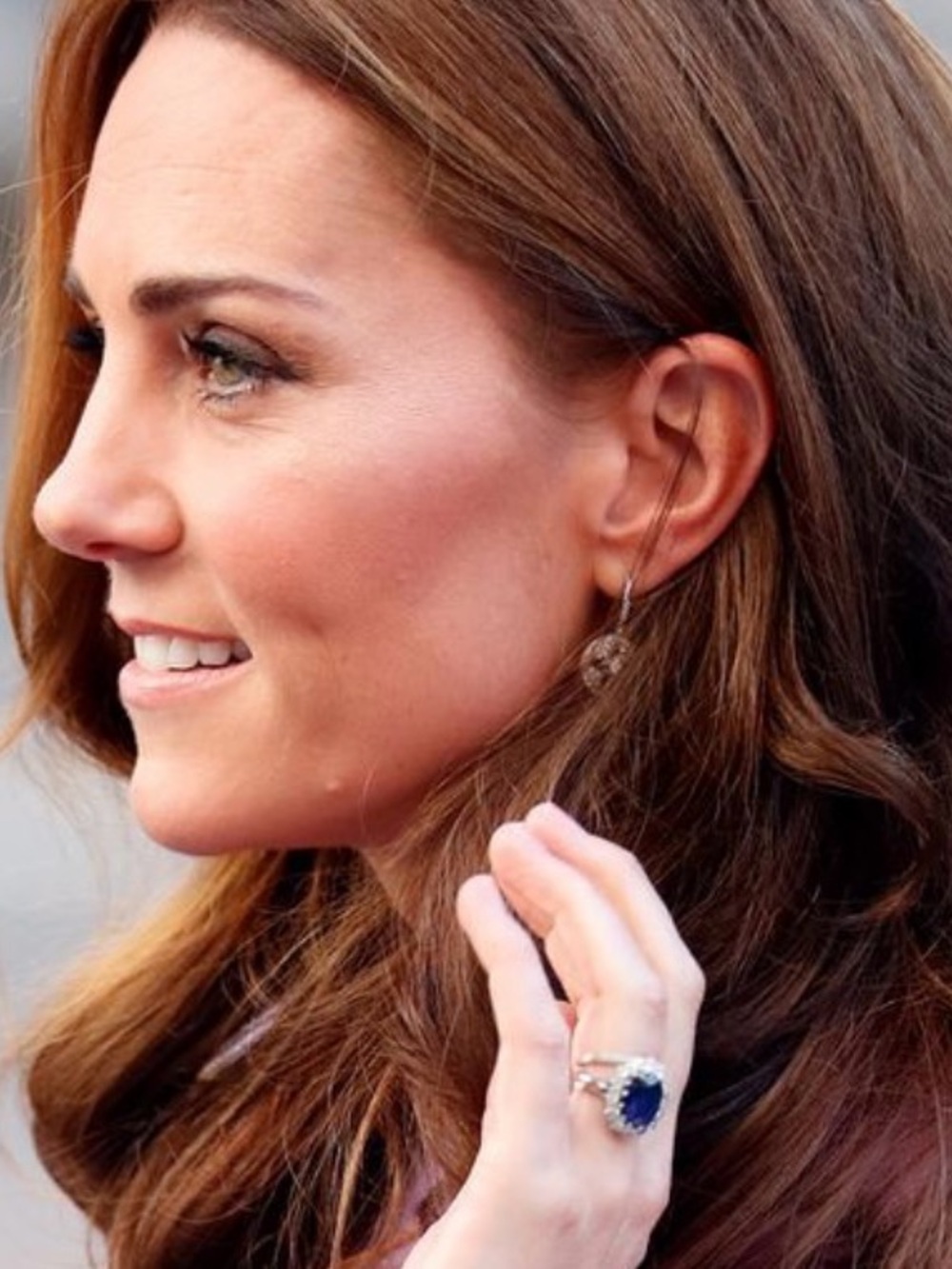 Princess Diana/Princess Kate Deep Blue Sapphire Ring Set in 925 Sterling Silver